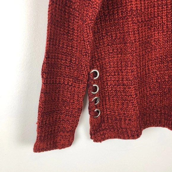 It’s Our Time NEW Junior’s L Scoop Neck Side Tie Detail Pullover Knit Sweater - Picture 4 of 6